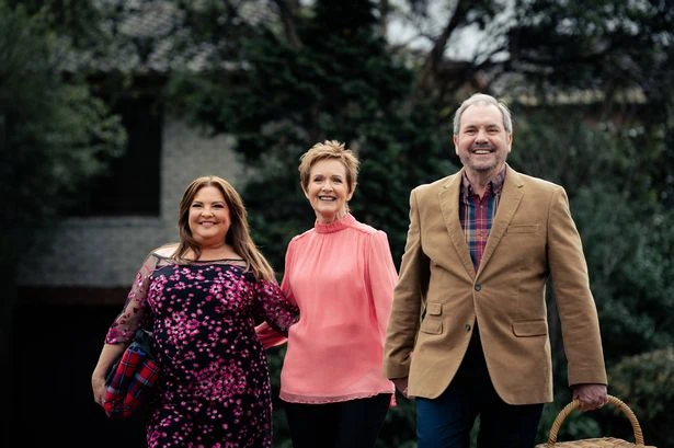 Neighbours wraps filming after 40 years as cast share emotional goodbye to Ramsay Street