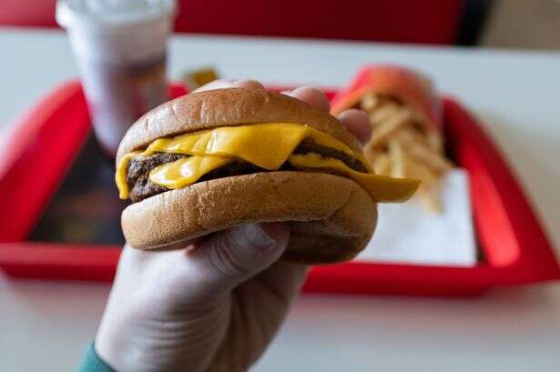 Chef's 'correct way' to eat burger as he warns you've been doing it all wrong