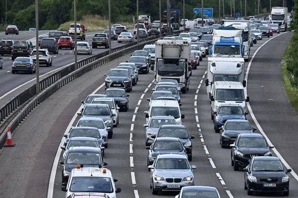 Brits get stuck on M25 during heatwave - then something amazing happens