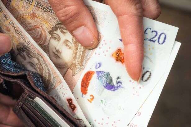 Major high street banks give customers £275 for free - find out how to get it