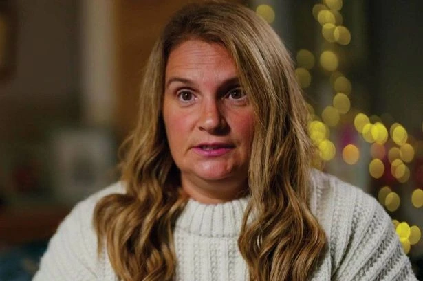 22 Kids and Counting's Sue Radford flaunts epic weight loss in swimsuit as fans left gushing