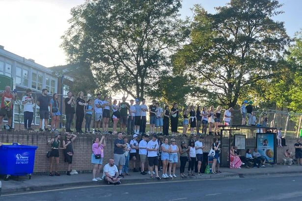 Oasis Heaton Park gig sees 'free concert' for locals as they listen in from their gardens