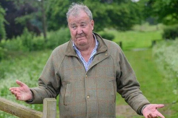 Jeremy Clarkson branded 'incompetent fat man' by Diddly Squat Farm visitor