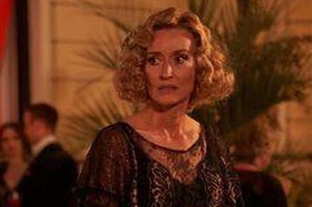 'Must watch' period drama 'obsessed' fans claim is 'better than Downton Abbey'
