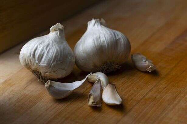 Experts reveal the worst place to store garlic and how it affects its flavour