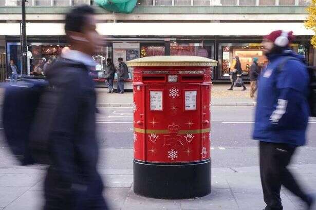 Royal Mail warning as Brits have hours left for final second class post date before Christmas looms