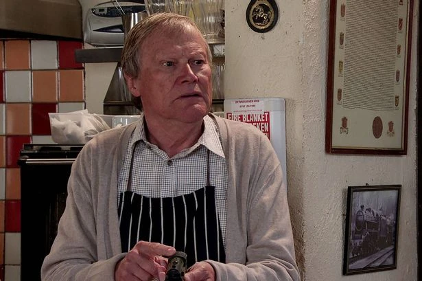Coronation Street legend 'set for return' after 13 years to support Roy