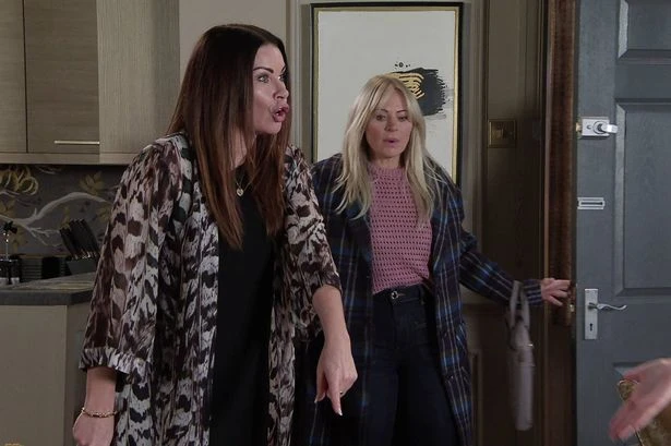 Coronation Street fans 'can't take this' after 'working out' sad Lisa Swain twist