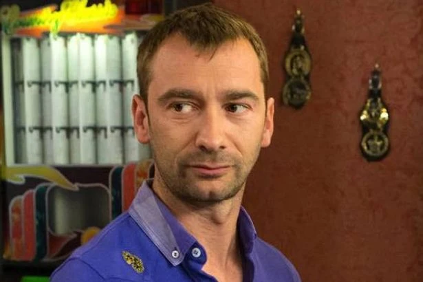 Coronation Street legend looks worlds away from ITV role in new mystery drama