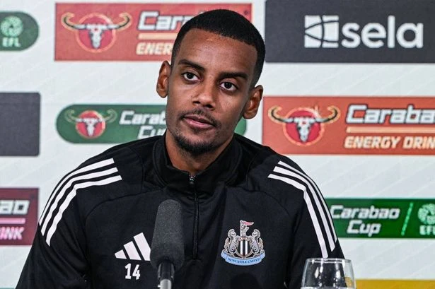 Alexander Isak to receive new offer after Liverpool interest with meeting 'going ahead'