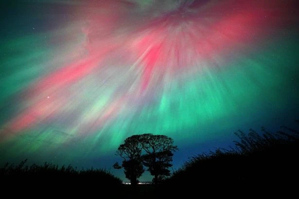 Northern Lights to shine over UK as exact time and locations for Aurora Borealis revealed