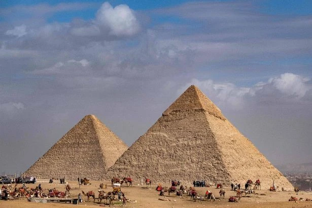'Extraordinary' discovery inside Great Pyramid of Giza rewrites who really built them