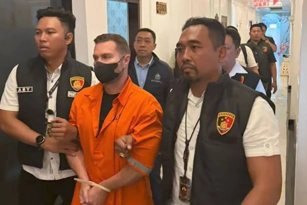 Scots mob boss Steven Lyons extradited to Spain on organised crime charges
