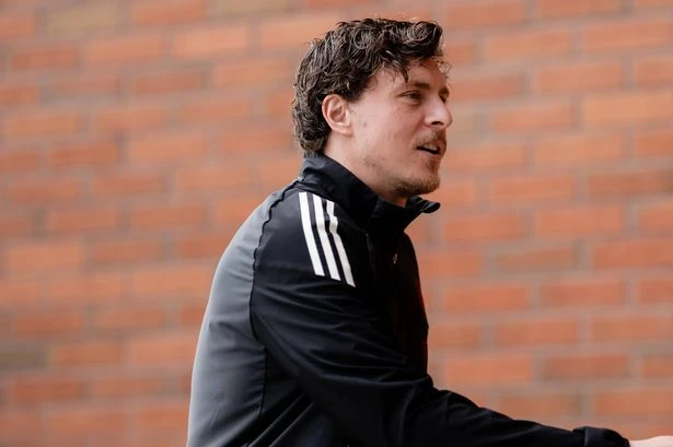 Victor Lindelof's reason for leaving Man Utd early against Lyon explained by Amorim