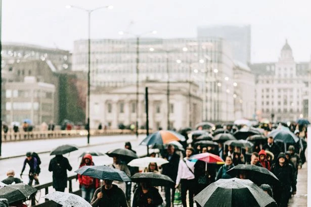 Met Office forecasts UK heatwave end with dramatic 15C temperature drop