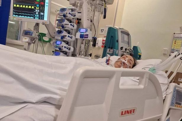 Mum died for 33 minutes during surgery as her heart 'changed colour'