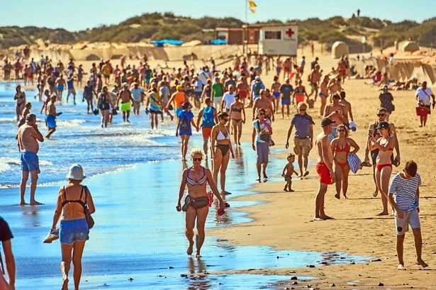 Brits are abandoning Canary Islands holiday hotspots as major warning issued