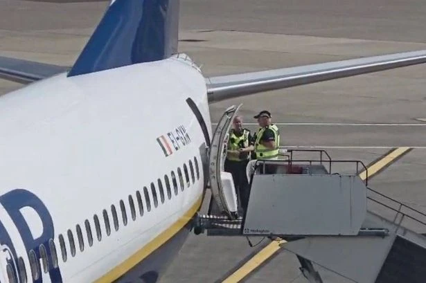 Police board Ryanair flight at Edinburgh Airport after passenger becomes 'disruptive'