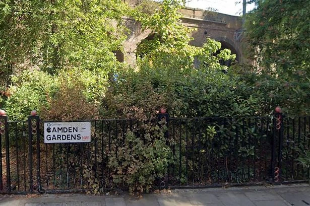 Knifeman still at large after man, 44 stabbed to death in London in broad daylight horror