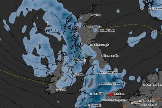 UK weather maps show exact date 500-mile wall of rain will batter Britain
