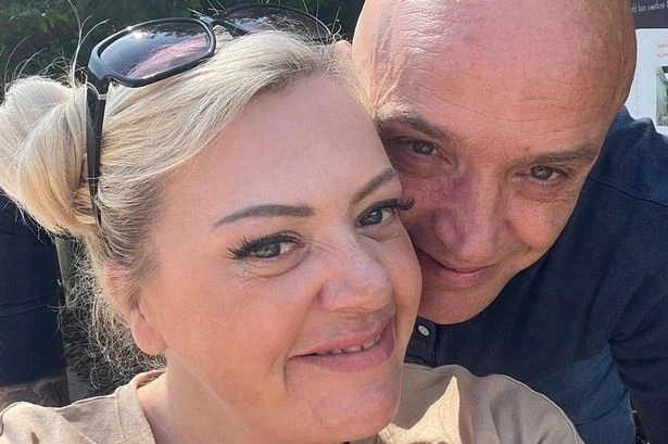 Mum restores women's confidence by tattooing over scar tissue for free
