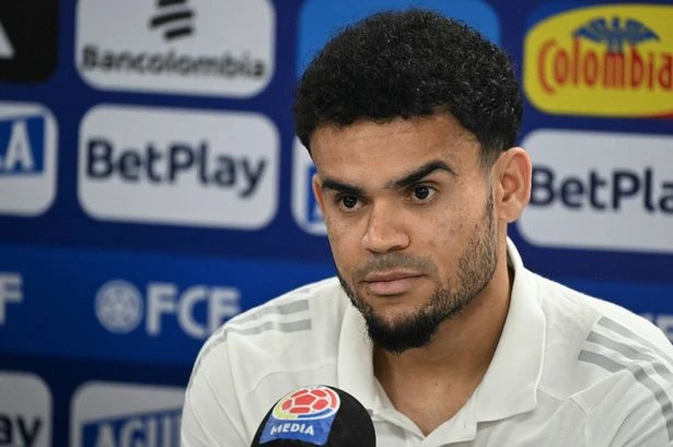 Barcelona to 'go all out' for Luis Diaz transfer with winger's Liverpool future uncertain