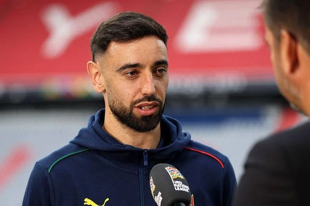 Bruno Fernandes has already discussed 'competitive' PSG transfer with Man Utd