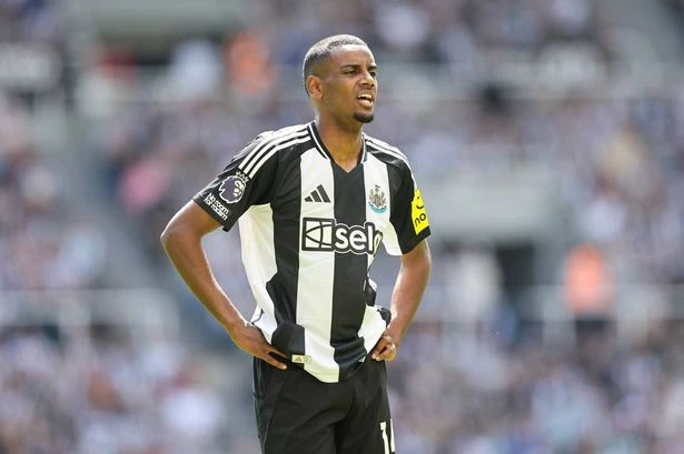 Liverpool transfer news: Reds 'won't rule out' Alexander Isak deal and Hugo Ekitike update