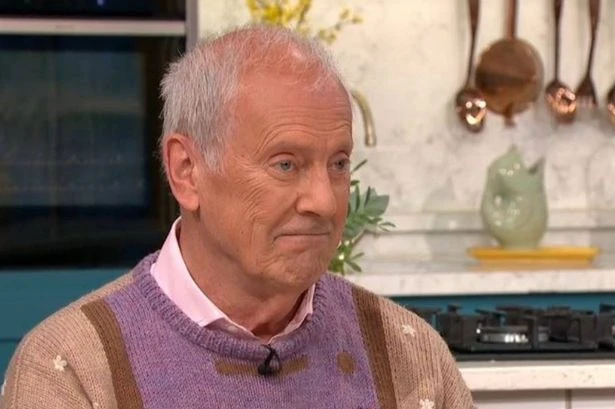 Heartbroken This Morning star chokes back tears as he announces tragic death