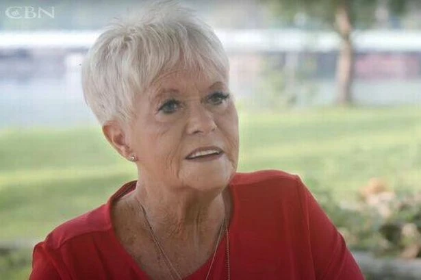 Woman who died for 11 minutes shares chilling warning about 'what she saw'