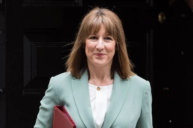 DWP shares exact date Brits must be born by to get 2025 winter fuel payment