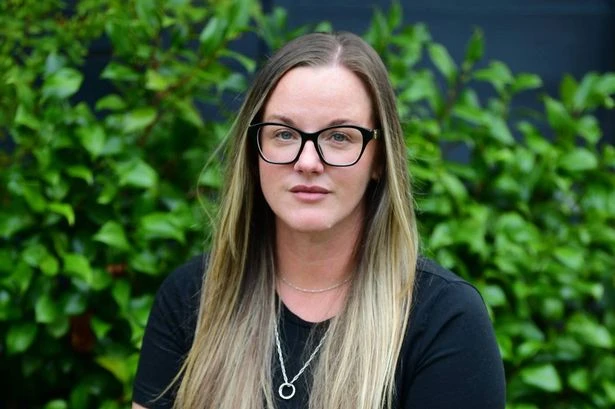 Mum left with £1 as stomach dropped after phone call saw her lose £10,500