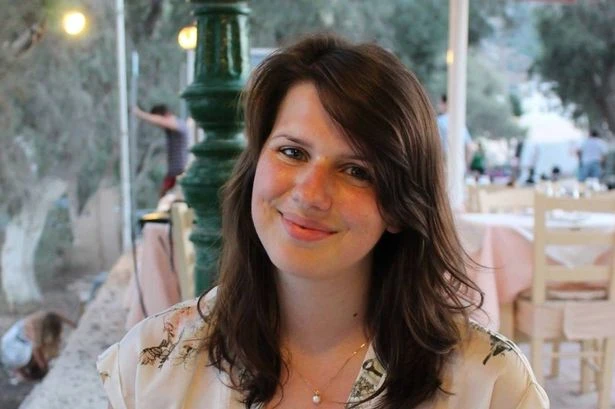Midwife 'used incontinence pad to take notes' during home birth where mum and baby died