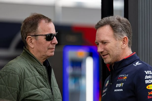Martin Brundle hit Christian Horner with quip that left F1 boss smirking at Singapore Grand Prix