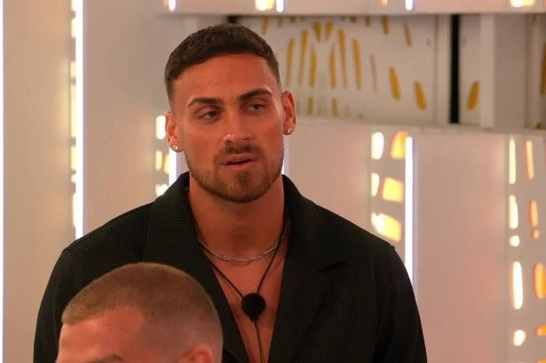 Love Island fans speculate 'real reason' Ben chose Helena in surprise recoupling