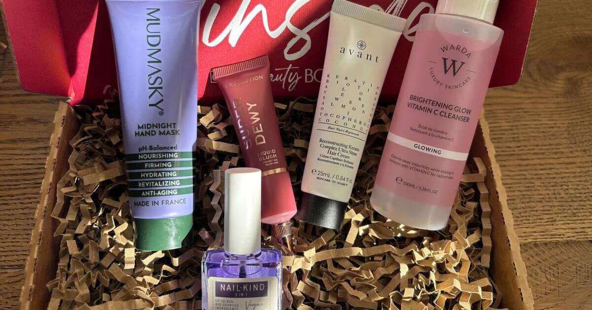 ‘I’ve found a £9 beauty box that contains over £95 of spring skin, hair and make-up’