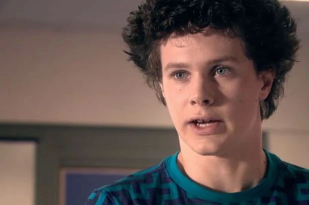 Skins star looks unrecognisable as he reunites with cast 15 years after show