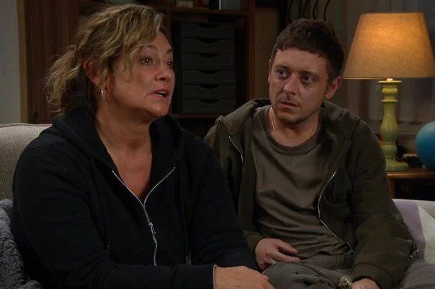 Emmerdale fans 'work out' reason Moira and Isaac Dingle are unwell in sickening twist