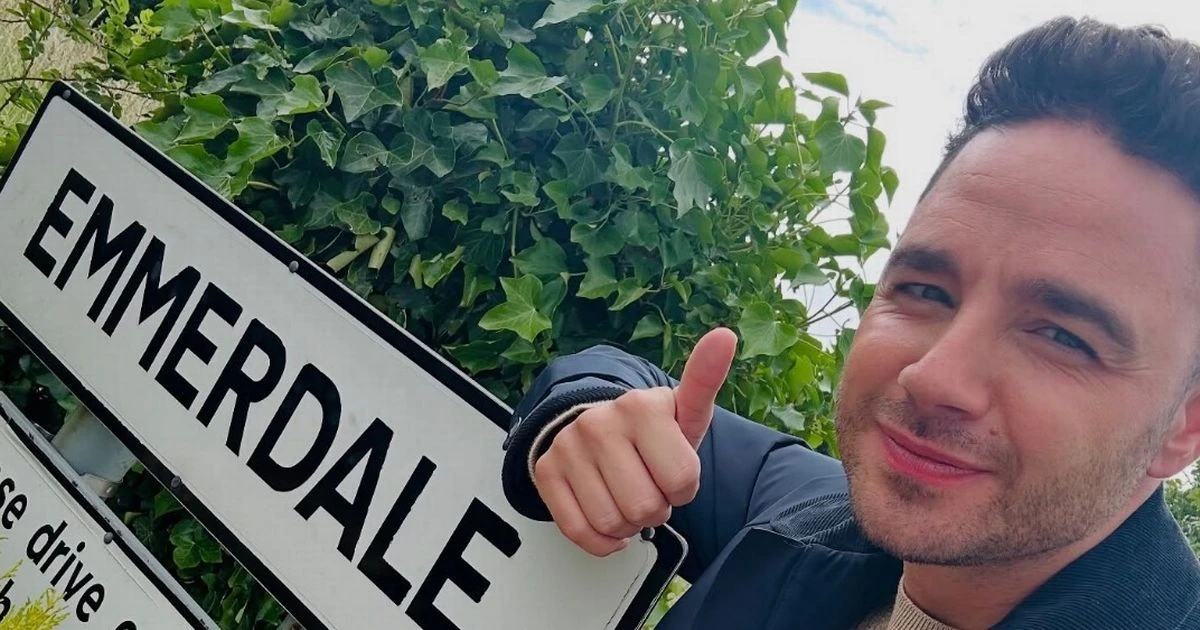 BREAKING: Adam Thomas tells Emmerdale fans 'I'm back' as he returns to ITV soap set