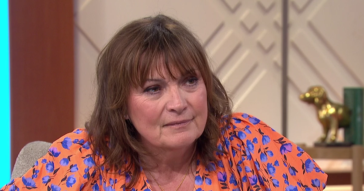 BREAKING: Lorraine Kelly left in tears after guest stops show to deliver unexpected message