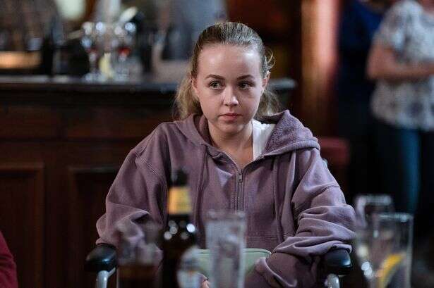 EastEnders' Amy struggles after nightclub crush as guilty Chelsea's next move exposed