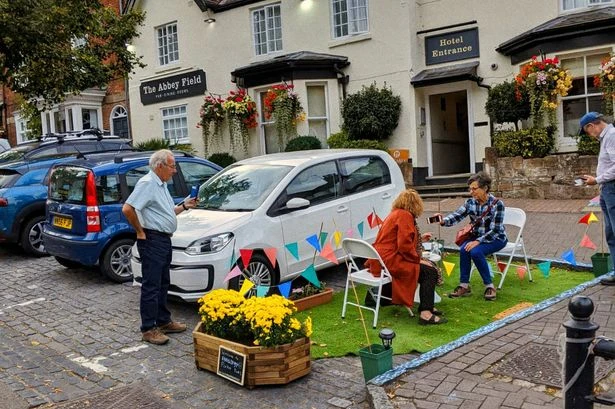 Locals rebuild parklet in truck and drive it back after council killjoys removed it