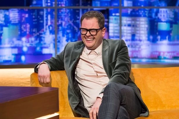 Alan Carr's amazingly brutal six word response after running into childhood bully