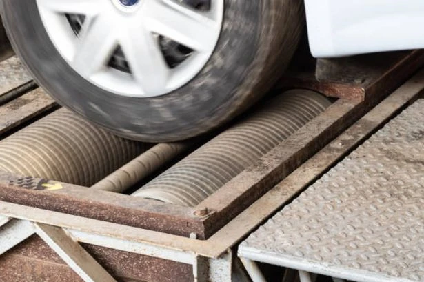 Drivers told to spend £1 now or fail next MOT test because of DVSA rule