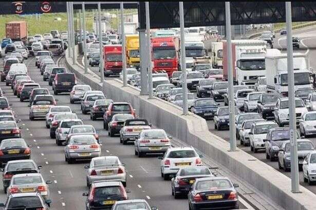 Drivers face £1,000 fines for not wiping their number plate in crackdown