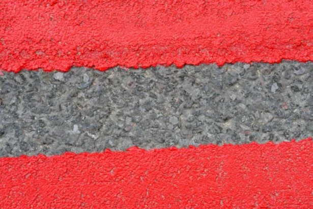 Drivers face £70 fines in new crackdown on 'red routes'