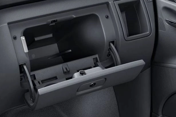 Drivers who don't carry 'spare pair' in glovebox risk brutal £5,000 fine