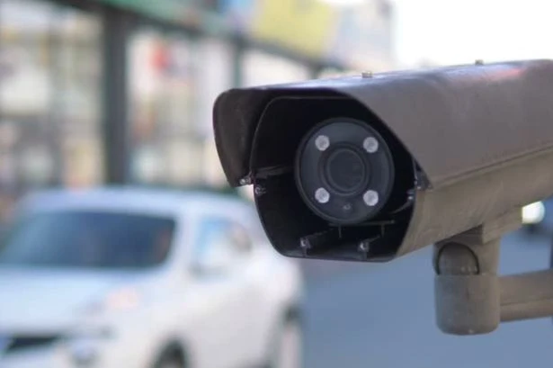 Drivers could face new one-way rule with £70 fine for breaking it