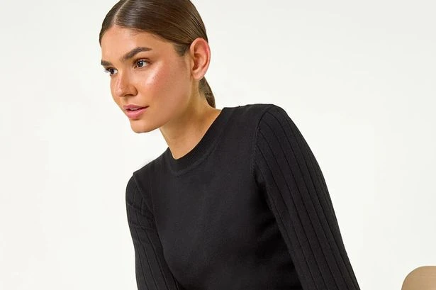 Roman shoppers rave over 'very classy' jumper dress 'so stylish for autumn'