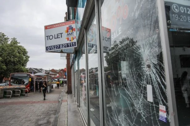 Major UK high street chain shutting 39 stores after sales drop